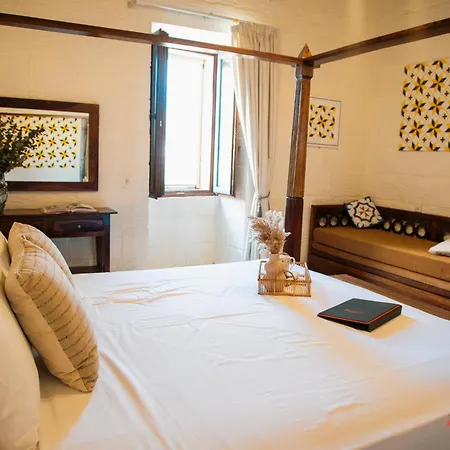 Enchanting Retreat With 5 Bedrooms In Gozo فيلة Għarb