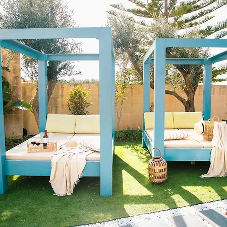 Enchanting Retreat With 5 Bedrooms In Gozo Għarb