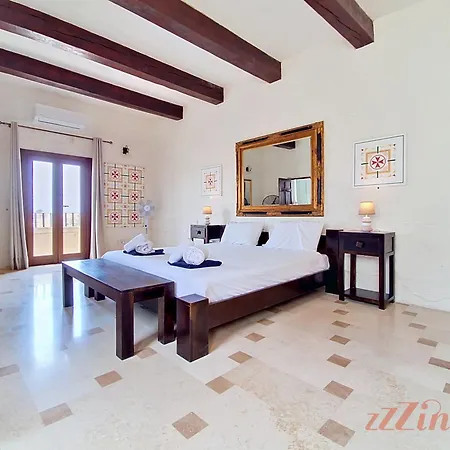 Enchanting Retreat With 5 Bedrooms In Gozo Villa
