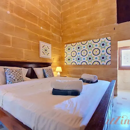 Villa Enchanting Retreat With 5 Bedrooms In Gozo