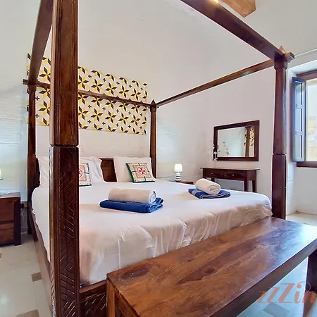Enchanting Retreat With 5 Bedrooms In Gozo