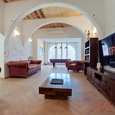 Enchanting Retreat With 5 Bedrooms In Gozo Villa