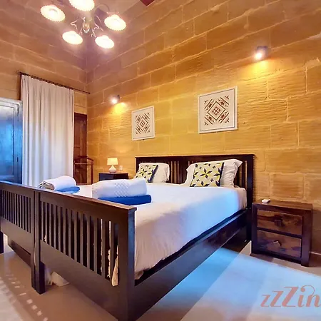 Enchanting Retreat With 5 Bedrooms In Gozo Gharb (Gozo)