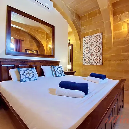 Enchanting Retreat With 5 Bedrooms In Gozo