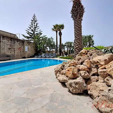 Enchanting Retreat With 5 Bedrooms In Gozo Villa