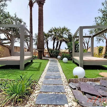 Enchanting Retreat With 5 Bedrooms In Gozo *