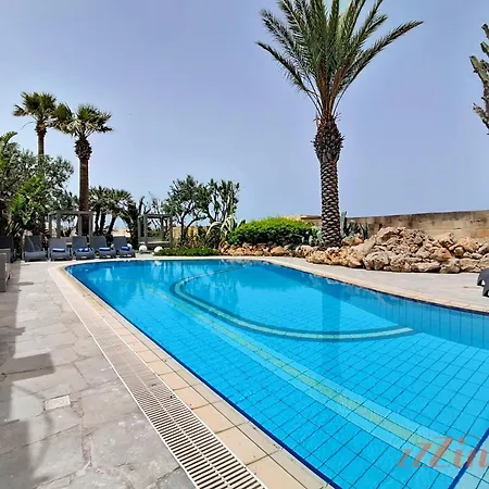 Enchanting Retreat With 5 Bedrooms In Gozo