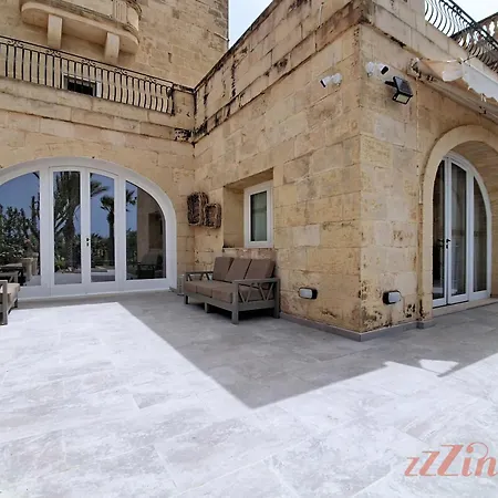 Enchanting Retreat With 5 Bedrooms In Gozo Villa *