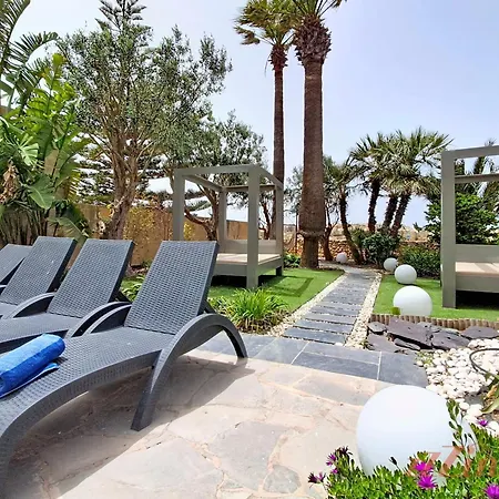 Villa Enchanting Retreat With 5 Bedrooms In Gozo *