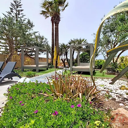 Enchanting Retreat With 5 Bedrooms In Gozo Gharb (Gozo)